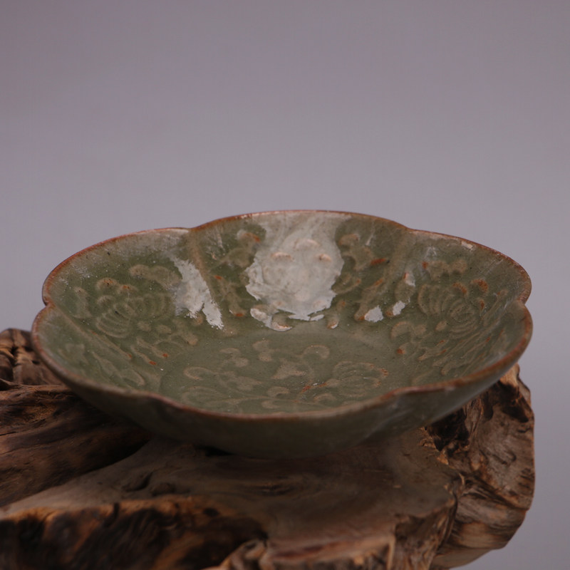 宋代様式の耀州陶器、彫刻が施された青磁小皿、ヴィンテージホー - Vintage Collectible Dishes のレビューと価格
