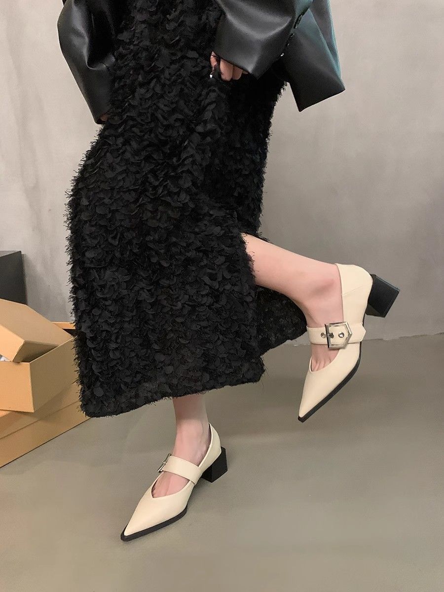 ヴィンテージ女性用メリージェーンポインテッドトゥドレスシュー - Vintage Collectible Shoes のレビューと価格