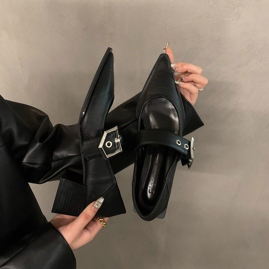 ヴィンテージ女性用メリージェーンポインテッドトゥドレスシュー - Vintage Collectible Shoes のレビューと価格