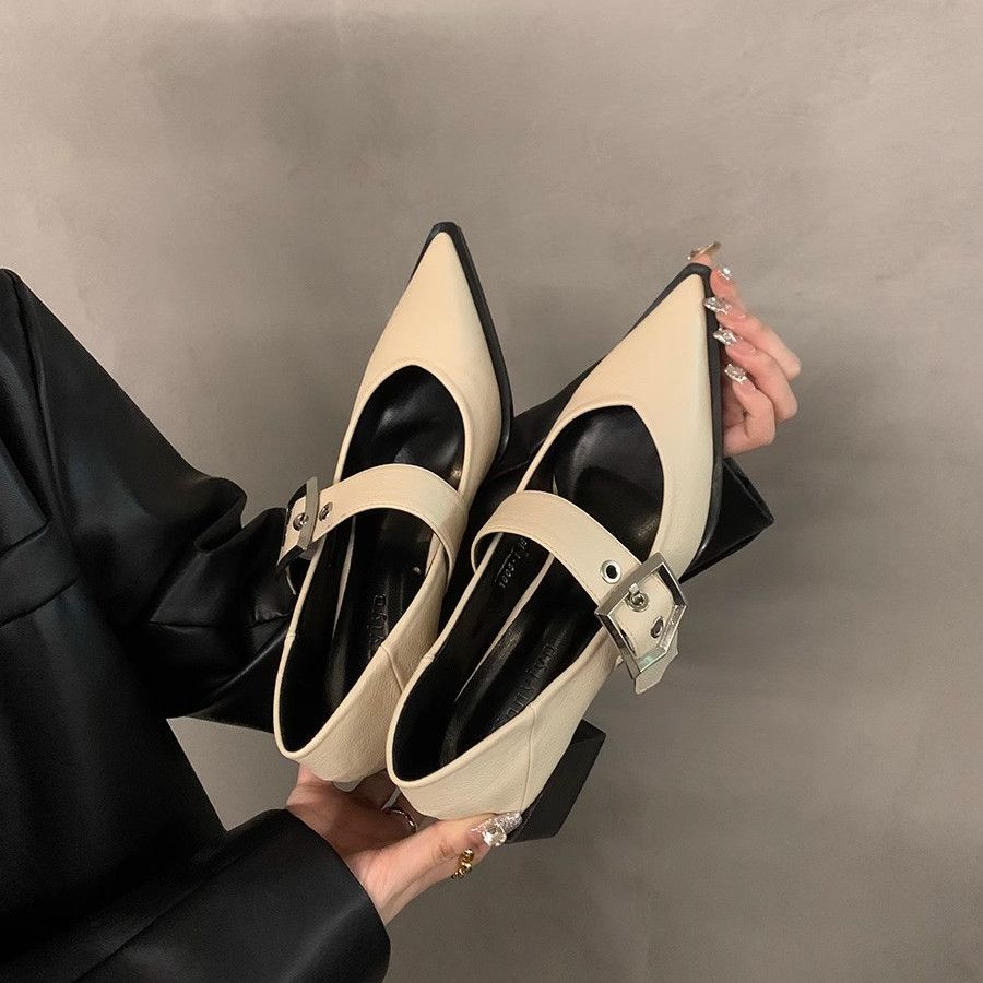 ヴィンテージ女性用メリージェーンポインテッドトゥドレスシュー - Vintage Collectible Shoes のレビューと価格